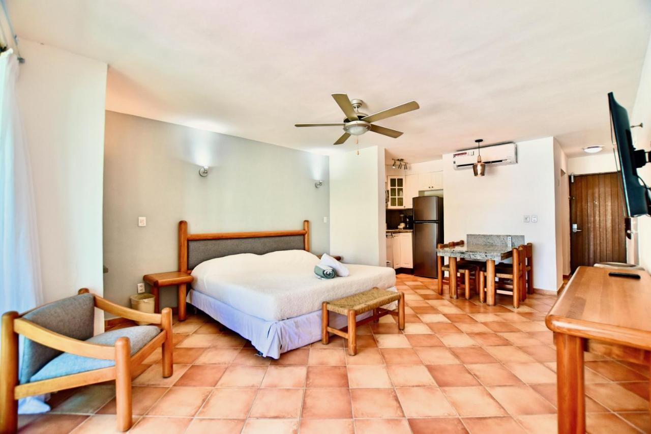 Solymar Condo Beach Resort By Casago カンクン エクステリア 写真